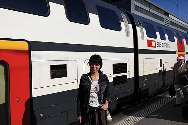 2010瑞義之旅DAY1-琉森 Pic Pimg Tw Hsuehci314 1326630985 1276078934 N Jpg