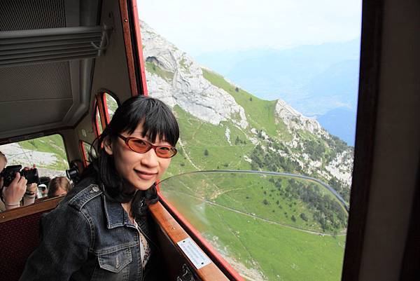 2010瑞義之旅DAY1-琉森 Pic Pimg Tw Hsuehci314 1326633081 681600963 N Jpg