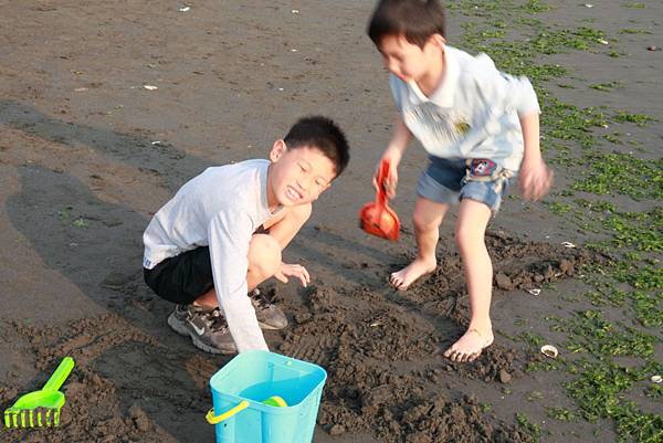 201104台南三日親子遊-四草+古蹟+天梯 Pic Pimg Tw Hsuehci314 1326727066 1320598456 N Jpg