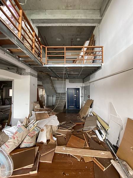 25年樓中樓老屋整修成北歐風現代房開箱 Pic Pimg Tw Hsuehci314 1633780697 1032675495 G N Jpg