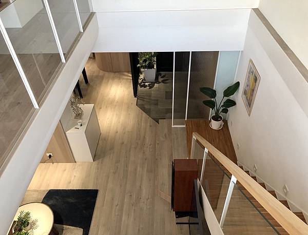 25年樓中樓老屋整修成北歐風現代房開箱 Pic Pimg Tw Hsuehci314 1633790715 1525760972 G N Jpg